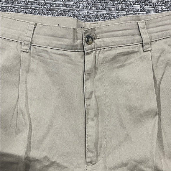 Siegfried & Company | Men’s Size 36 Tan Shorts - Picture 3 of 9